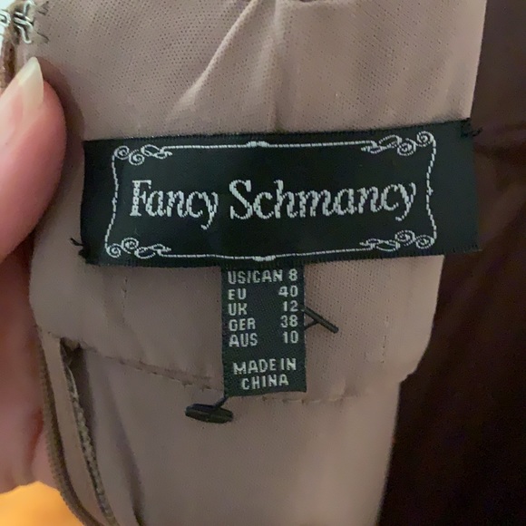 Fancy schmancy mauve and gold size 8 long dress - Picture 9 of 9